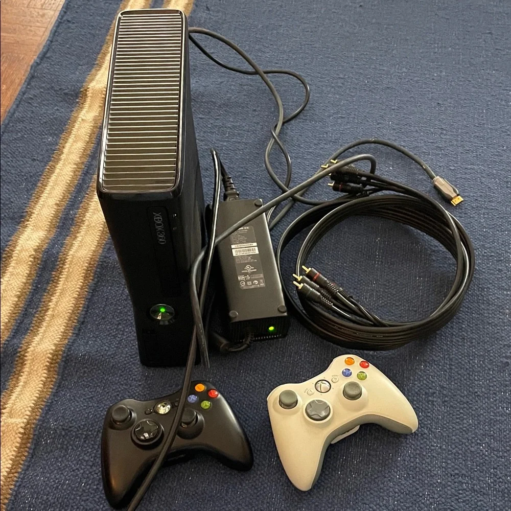 X box 360 Black Console game set with 2 controllers